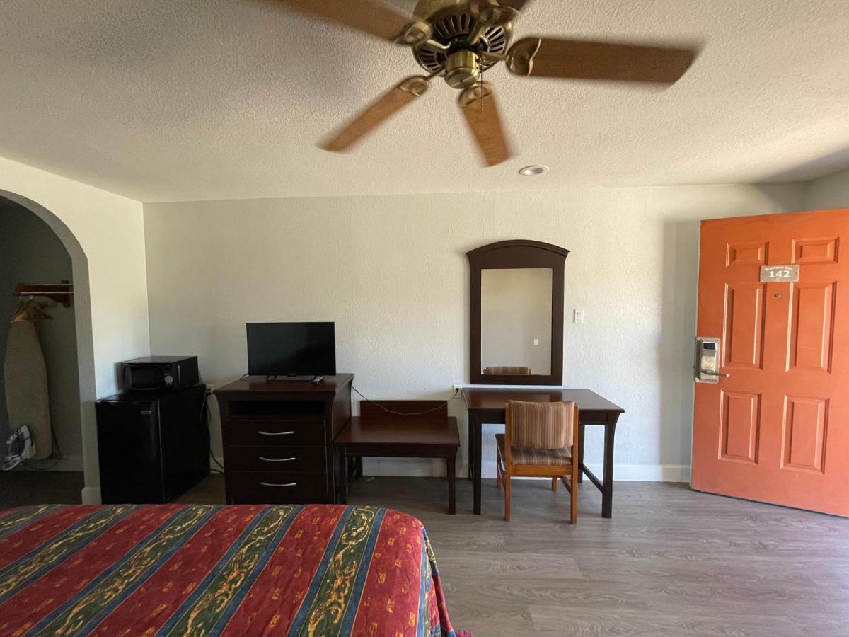 West Columbia Western Inn المظهر الخارجي الصورة